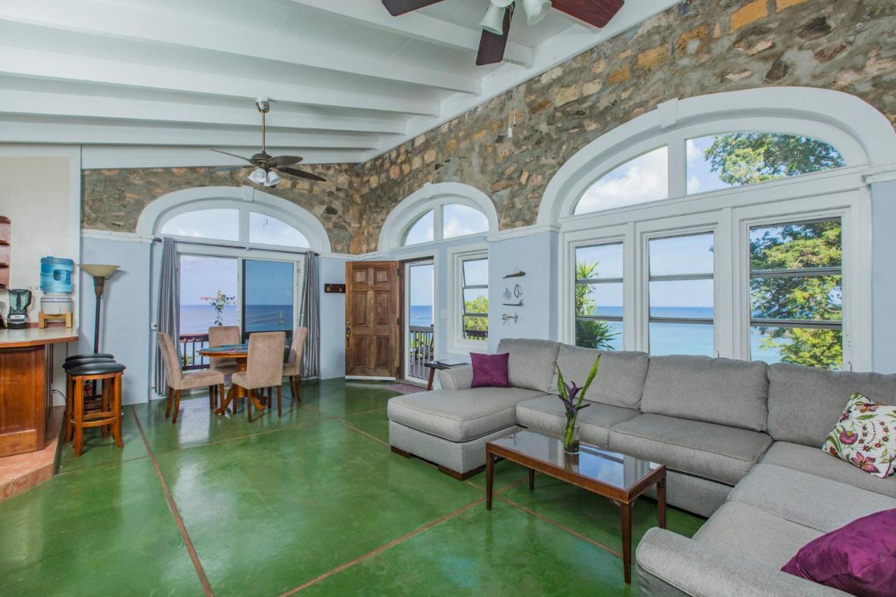 Feather Leaf Inn Frederiksted Ruang foto