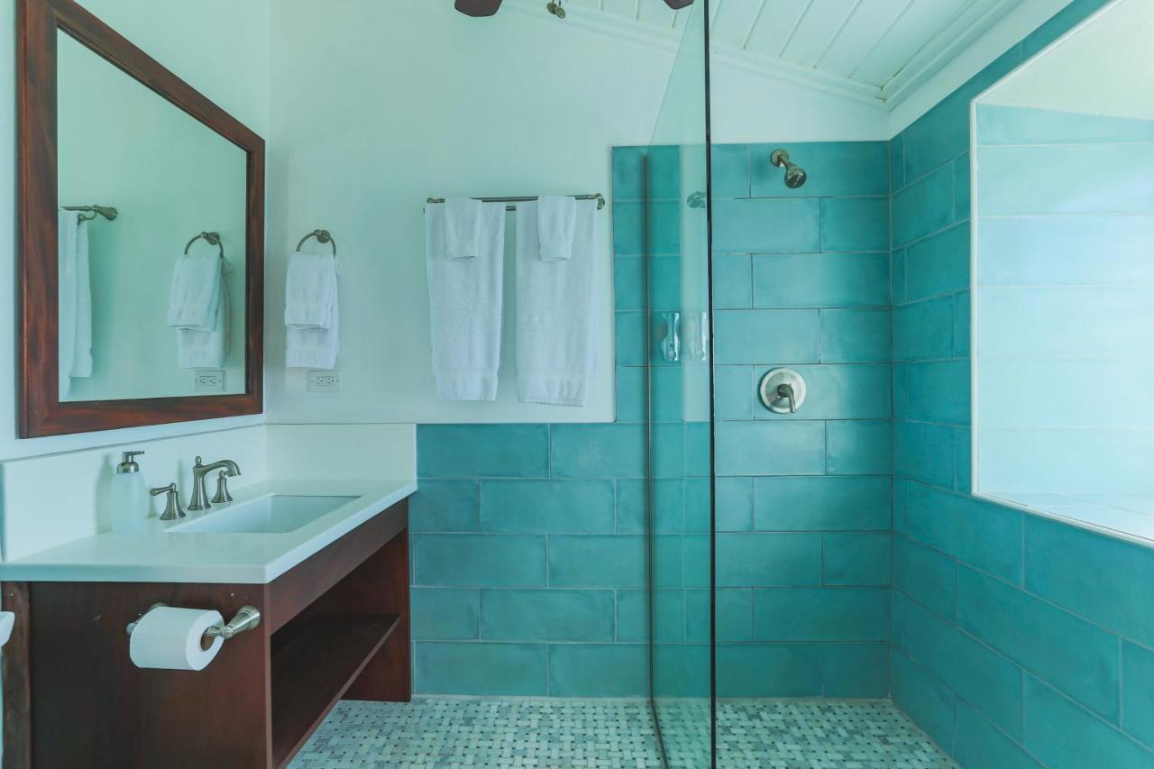 Feather Leaf Inn Frederiksted Bagian luar foto